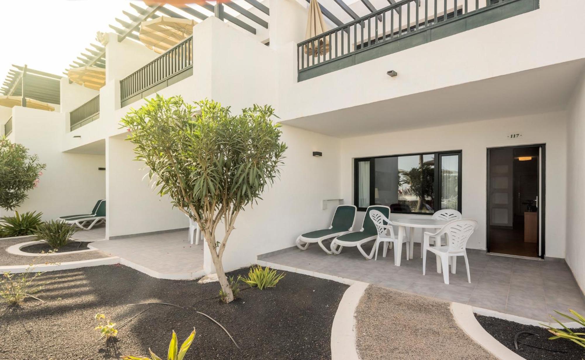 Ilunion Costa Sal Lanzarote Aparthotel Puerto del Carmen  Bilik gambar